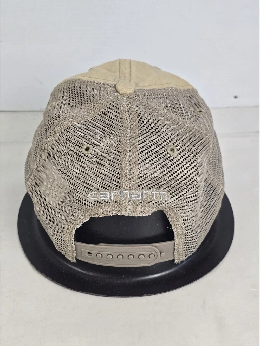 Carhartt mesh snapback